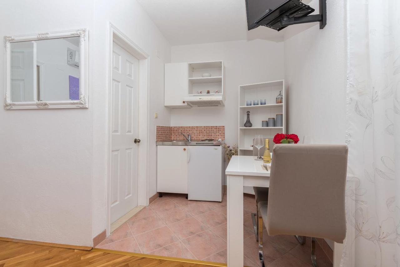 Skiljini Dvori - Studio-Apartman 1 Makarska Exterior foto