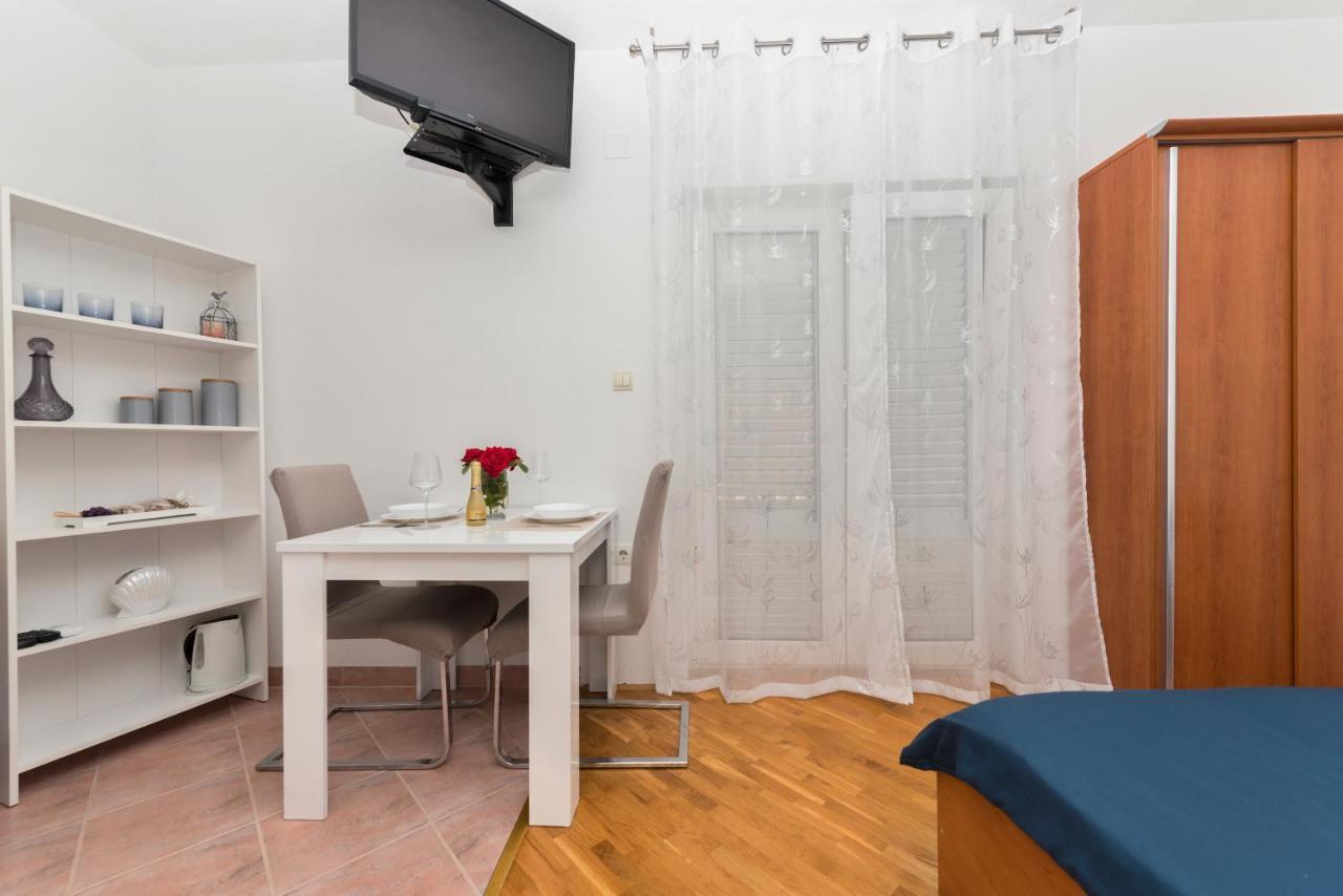 Skiljini Dvori - Studio-Apartman 1 Makarska Exterior foto